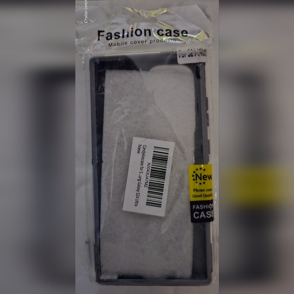 Phone case - Picture 6 of 7